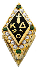 Large Crown Pearl with Emerald Points Badge